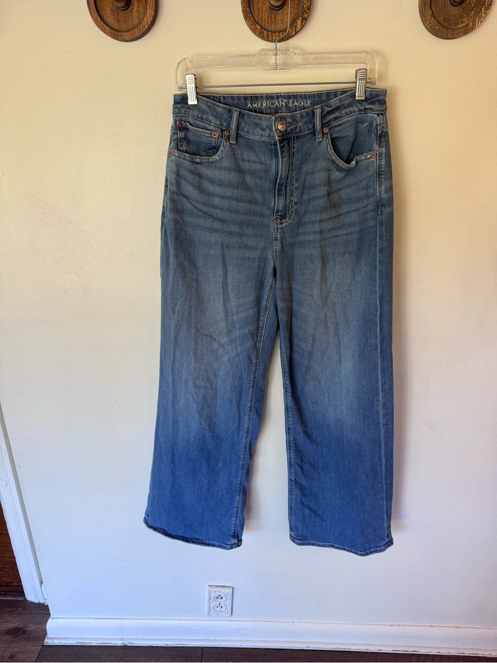 American Eagle Outfitters super high rise baggy wide leg Jeans size 6